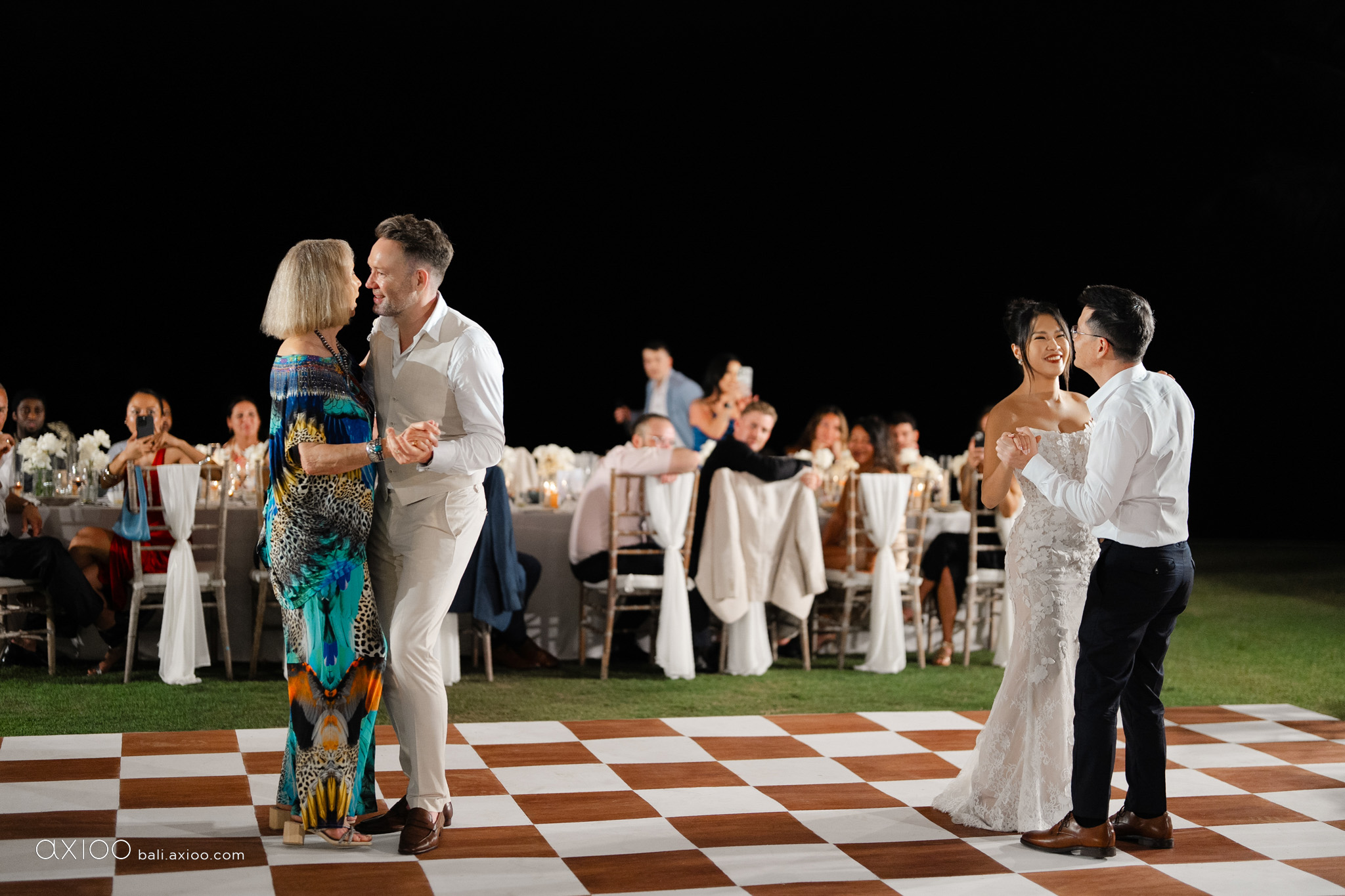 Axioo: A Universe of Love